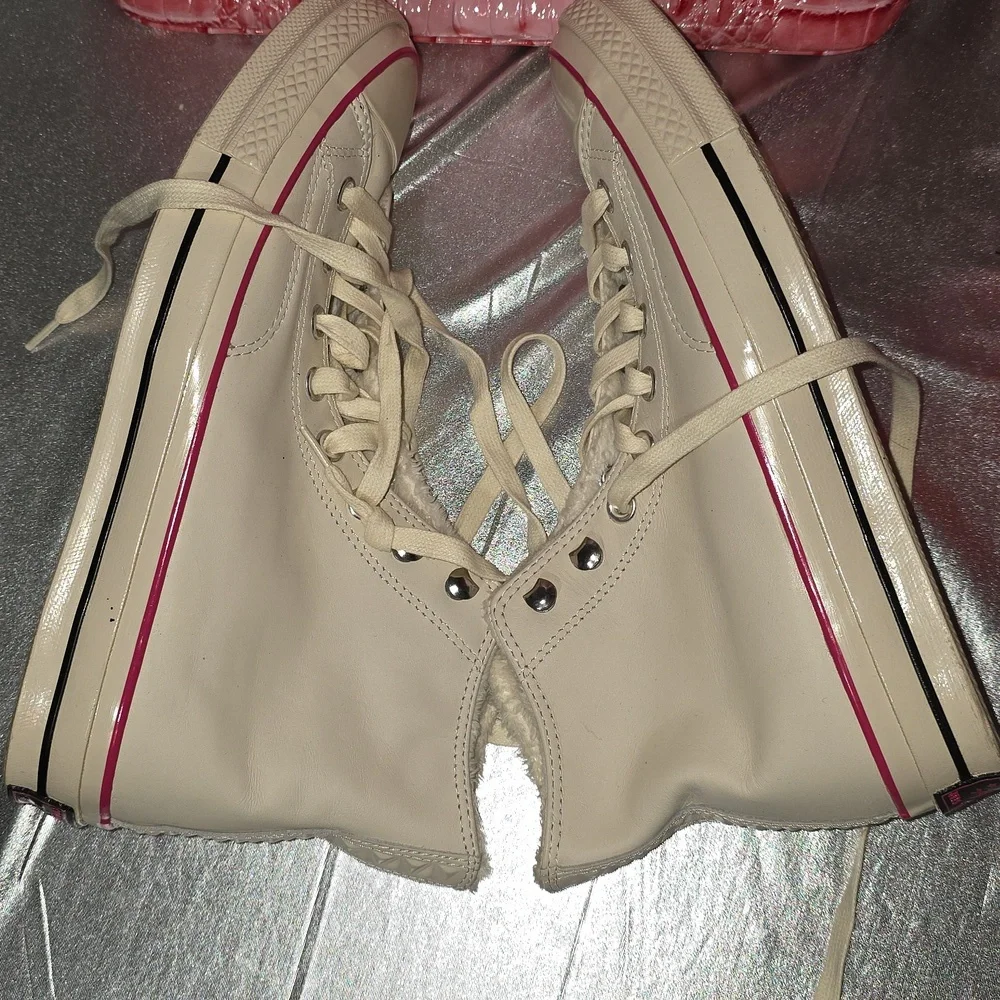 Converse Beige High-Top Sneakers with Pink Accent - Picture 5 of 13